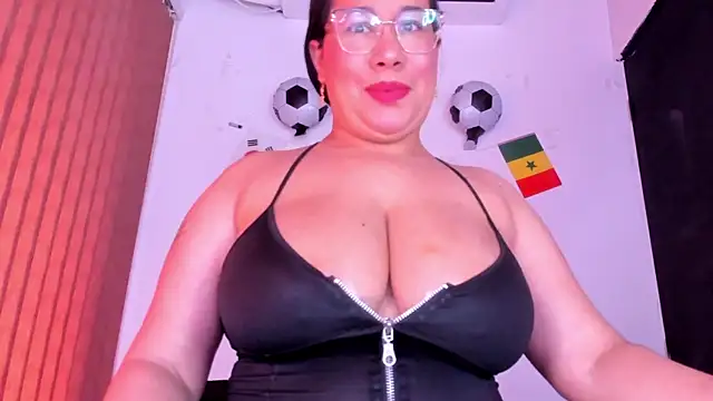 Онлайн чат XXX alondrabigtits