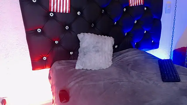 Онлайн чат XXX Maximo_Lux