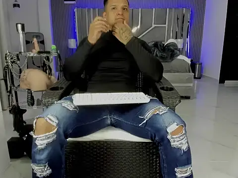 Chat XXX Live master_leather