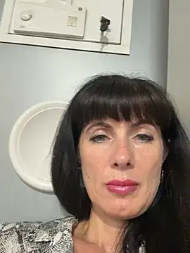 LadyLuxLover's Live XXX Chat