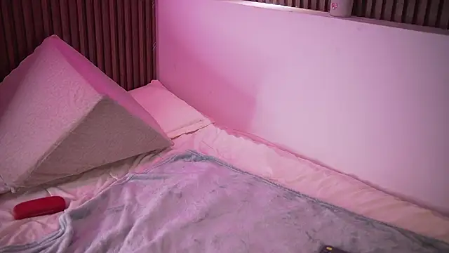 MiaTorres4's Live XXX Chat