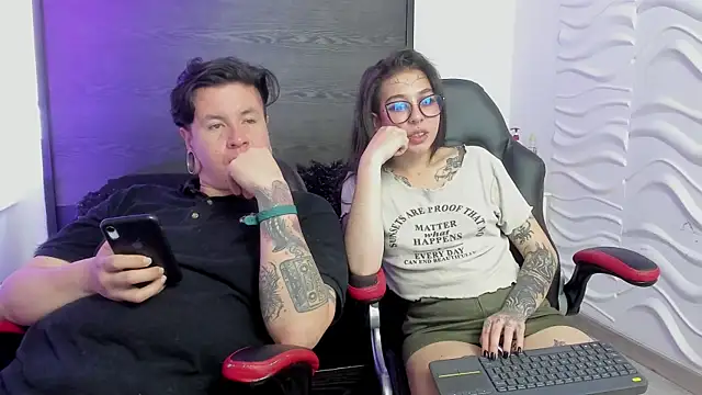 دردشة inkedsinners_ الجنسية المباشرة