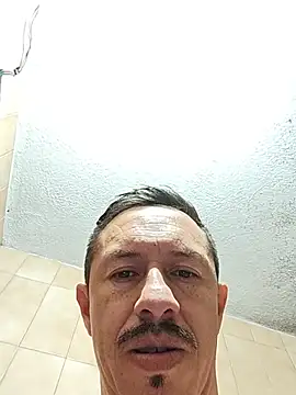 Chat +18 de RokyVergao ao vivo