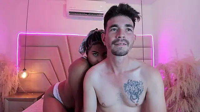 Chat +18 de Luna_and_Axell ao vivo