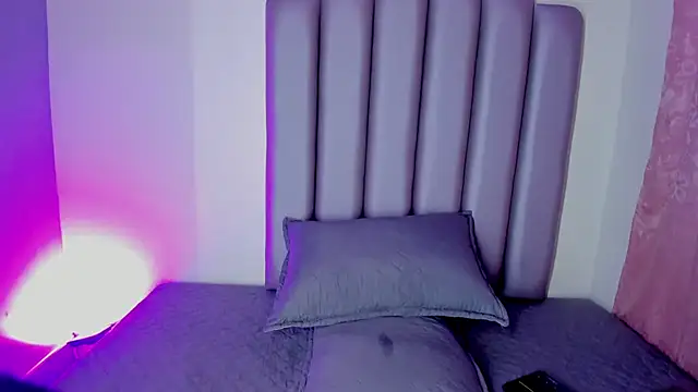 Aura-bakerr's Live XXX Chat