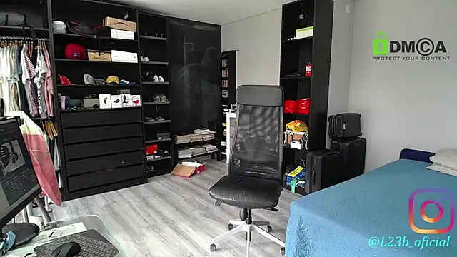 latinoo23bom Live XXX-Chat