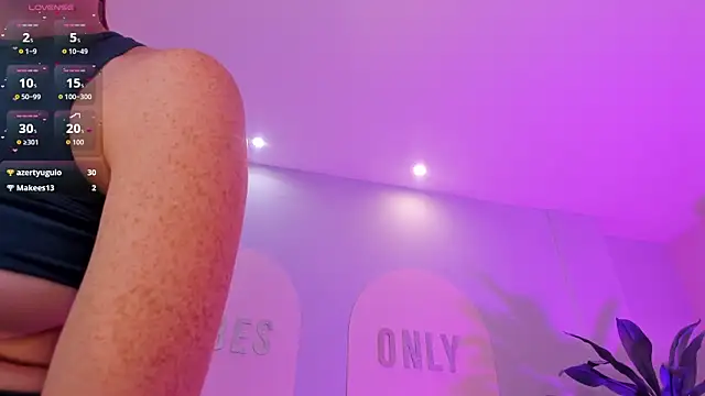 CorinneRusso Live XXX-Chat