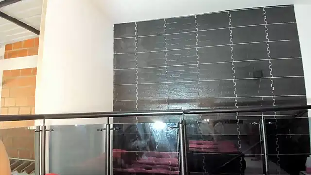 Nathaly_Foxx69 Adlı Modelin Canlı XXX Sohbeti