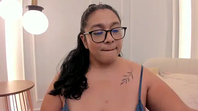 ViickyLee Live XXX-chat