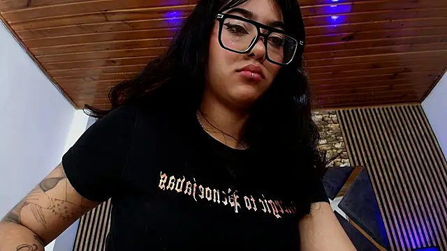 دردشة Amy_channel الجنسية المباشرة