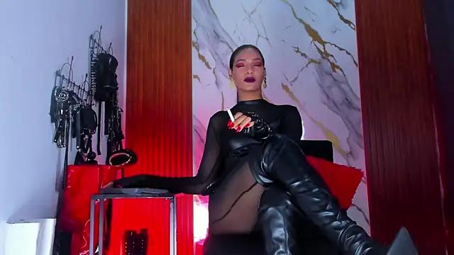 AleshkaStones' Live XXX Chat