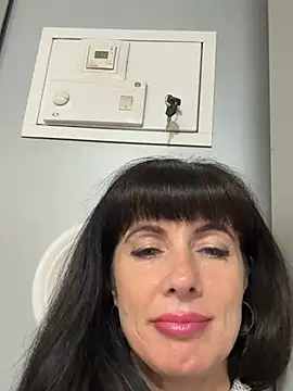 Živý XXX chat LadyLuxLover