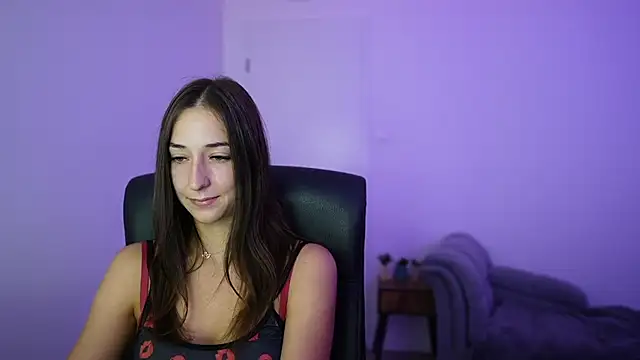 دردشة Crystalbrunette18 الجنسية المباشرة