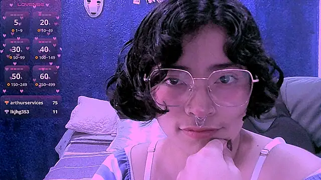 دردشة NinaYellow الجن سية المباشرة