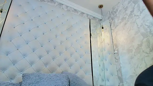 دردشة SachaBratz الجنسية المباشرة