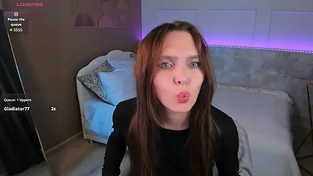 دردشة ChloeSunny الجنسية المباشرة