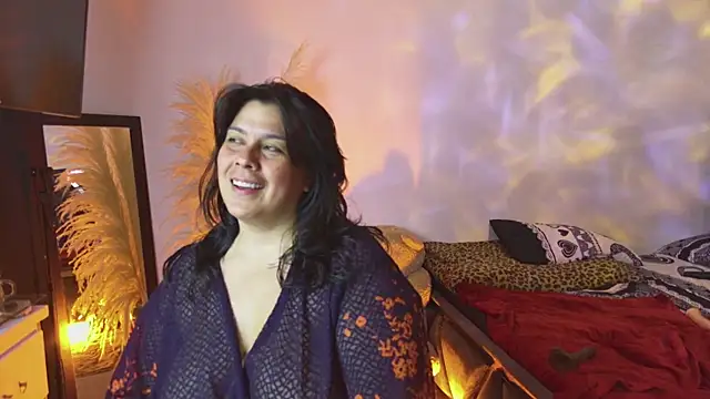 Martina_Foxy01 Adlı Modelin Canlı XXX Sohbeti