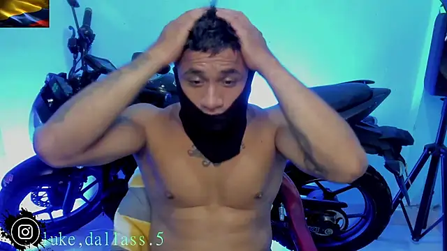Chat +18 de zeus_7777 ao vivo