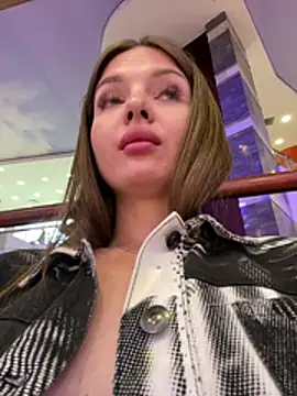 XXX chat uživo modela KrisMagnoly
