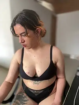 Chat XXX Live NikkiNix