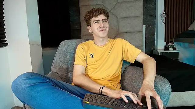 Tyler_Mcrey Chat XXX in diretta