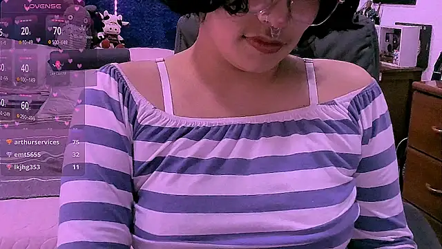 NinaYellow live XXX chat