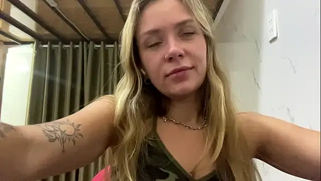 Онлайн чат XXX One_On_Mllion