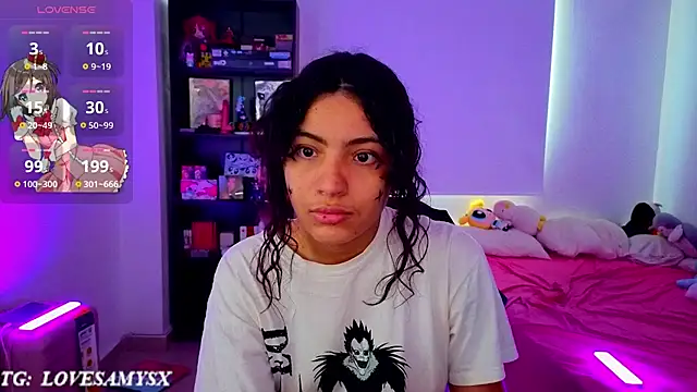 Chat XXX en directo de Lovelyamyy