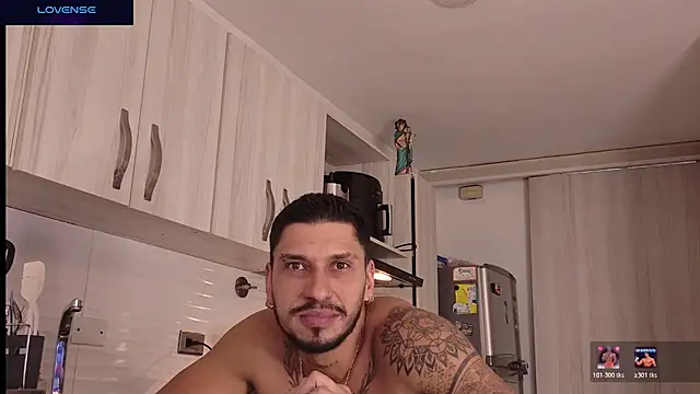 Seth_Vegaa élő XXX-chatje