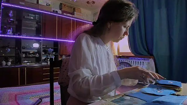 Онлайн чат XXX pa1e_pr1ncess