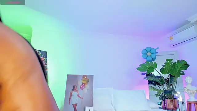 Chat XXX ao vivo de JANYLOVE__