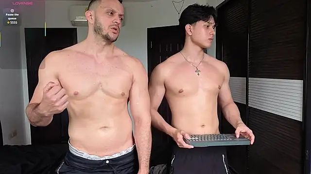TeddyBear_07 Adlı Modelin Canlı XXX Sohbeti