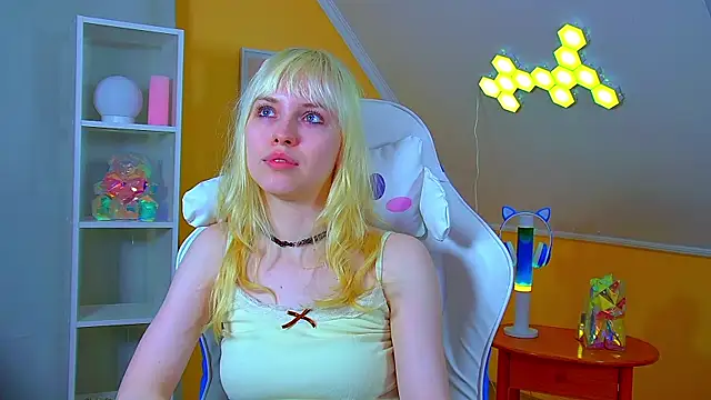 HannahHollis XXX чат на живо