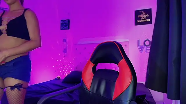 naomifire_ Chat XXX in diretta