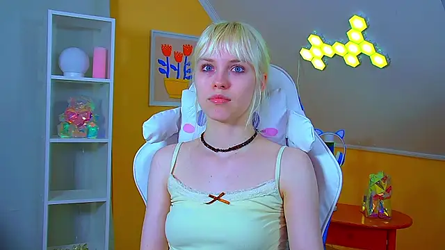 Živý XXX chat HannahHollis