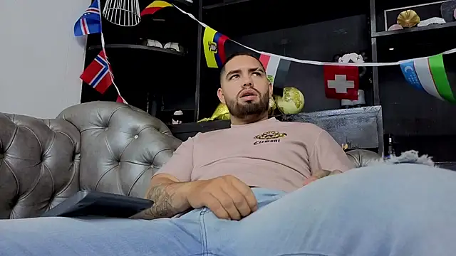 matteosantos XXX чат на живо