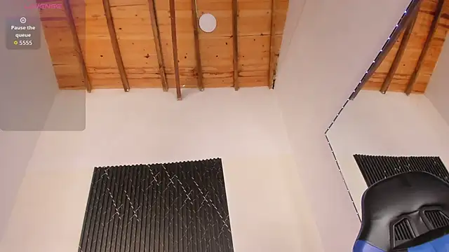 Liamsubtle01 élő XXX-chatje
