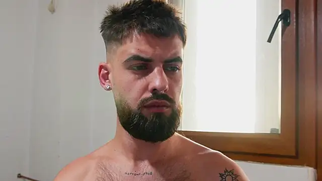 Show webcam de HairyRobxxx