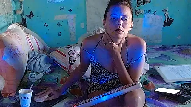 brighteyes77's Live XXX Chat