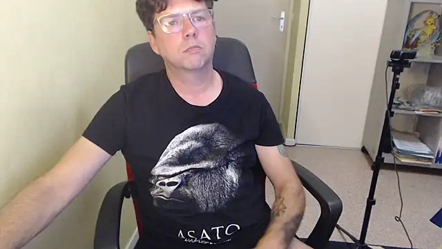 blueandwhite1 Live XXX-Chat