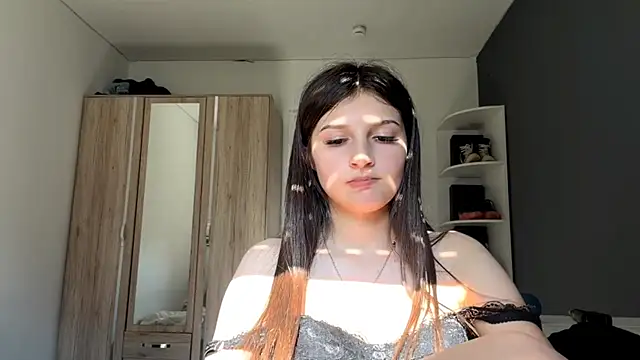 SpanishRooter live XXX chat