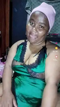 ChubbyMidgetxxx19 Live XXX Chat