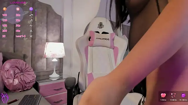 Živý XXX chat KaylaDavies