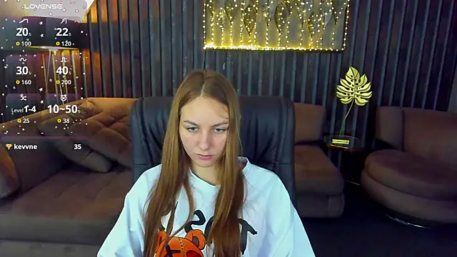 MilaAddams: онлайн-секс-чат
