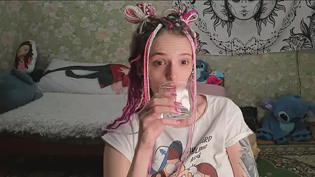 צ'אט XXX בשידור חי של Cutie_Adelia