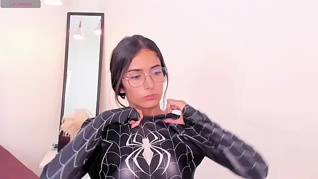 your_khloe's Live XXX Chat