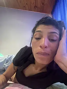 ImCrazzy Adlı Modelin Canlı XXX Sohbeti