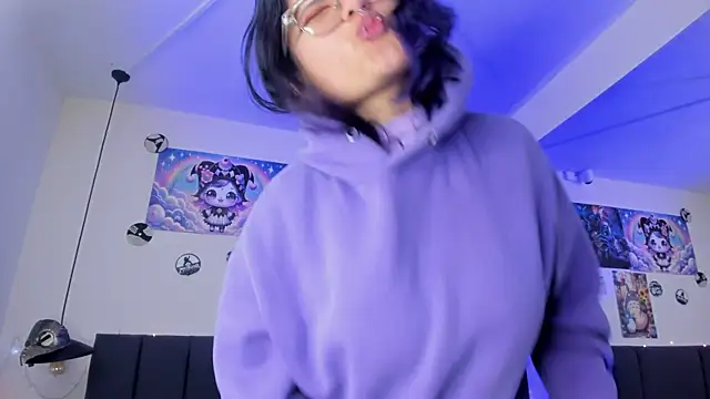 SabrinaV_ লাইভ XXX চ্যাট