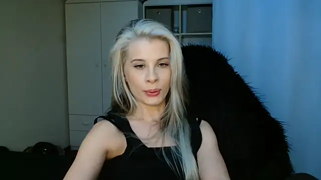 KristineGlow Live XXX-chat