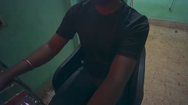 Chat +18 de Tamil_KDD ao vivo